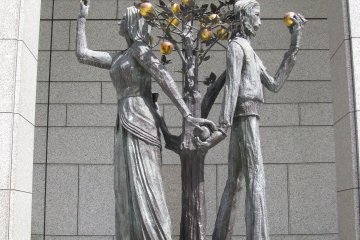 Sculptures in the Tokyo Metropolitan Government complex 