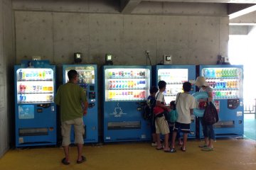 <p>There are five vending machines at the pool - six if you include the ticket machine - as well as a small restaurant on the second floor of the entrance building</p>