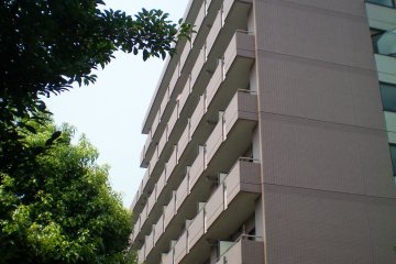 <p>Oakhouse Kamata 260 building again</p>