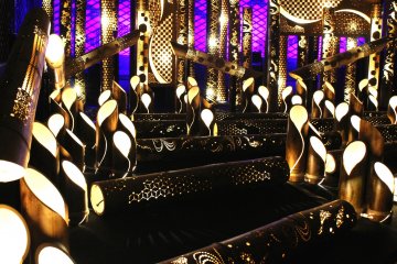 Another composition of laced lanterns