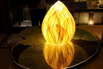 Lotus lamp