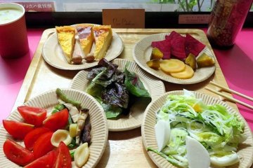 A glimpse of the vegetables buffet at Petit Bonheur