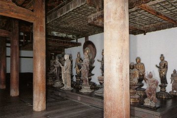 Interior of Denpodo