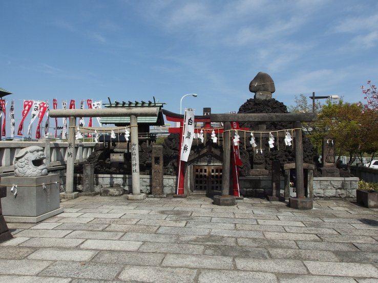 The shrine complex certainly feels large enough.