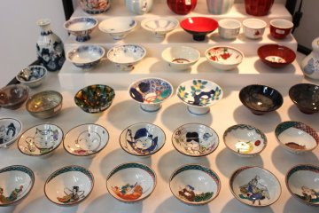 Small plates and bowls