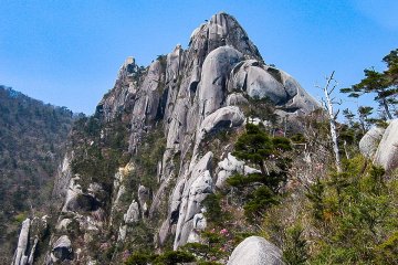 Mt. Ohkue's rocky peak
