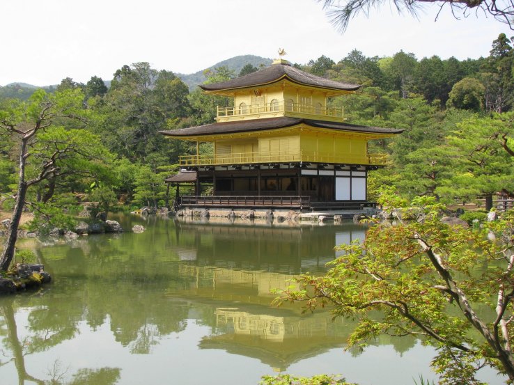 The 'floating' Kinkakuji is just gorgeous!