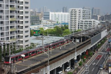 Shiomi Station is quite close