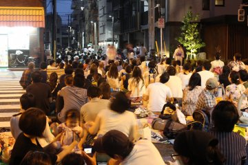 The sense of unity during hanabi is the same as hanami 
