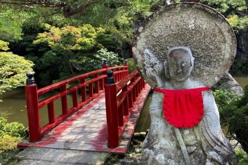 The bridge to the Benzaiten shrine at Oyaji Temple