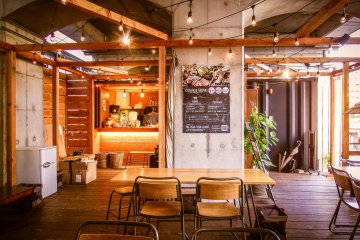 The main ‘living hub’ represents something similar to that of a café or restaurant.  Both hostel guests and the visiting public can enjoy a drink or a meal here
