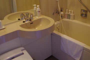 Rooms are good facilities including fully fitted restroom at Heian no Mori Hotel Kyoto