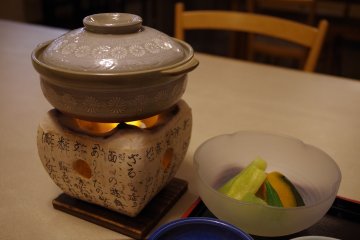Rakuraku, the Japanese restaurant on the ground floor of the East Wing, serves Kyoto cusine including tofu hotpot