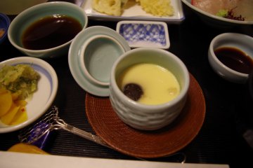 Set dinner consists of a variety of small dishes