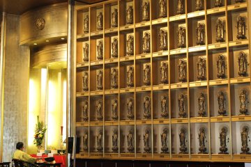 Gold Buddhas in the giant Buddha