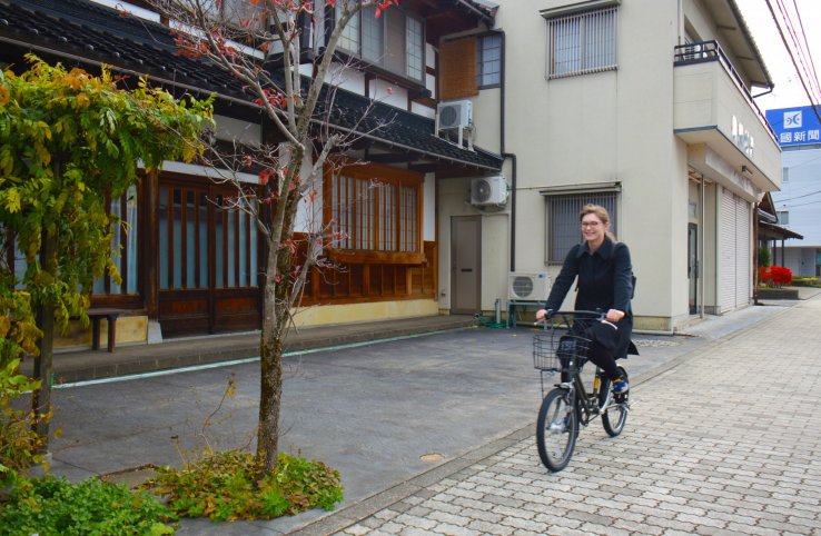 Tsurugi is an ancient town with a deep Edo vibe.