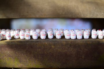 The Maneki Neko come in all sizes