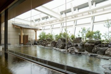 Indoor and open-air baths