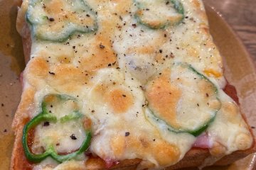 Pizza toast is delicious and light