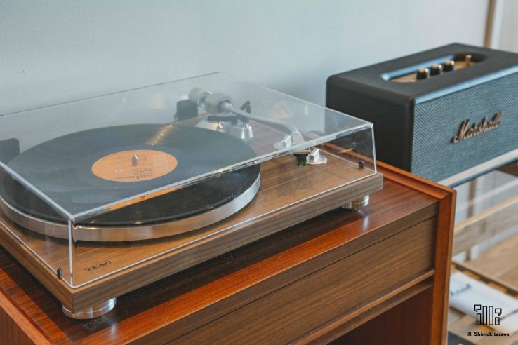 Record player 