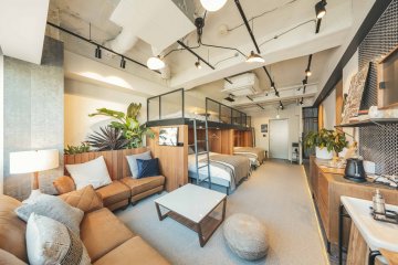 4th floor room