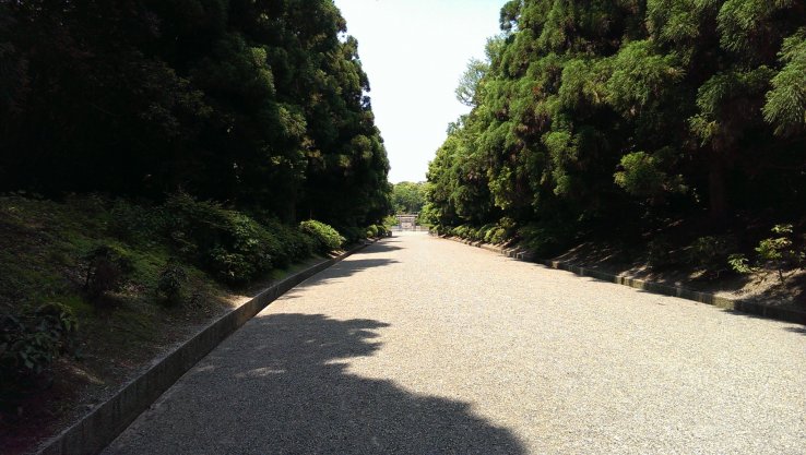The approach to Emperor Jimmu's tomb