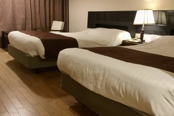 Spacious rooms with views of ocean and mountains