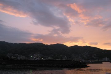 A beautiful sunset after a gloomy day on the coast of Sagami Bay