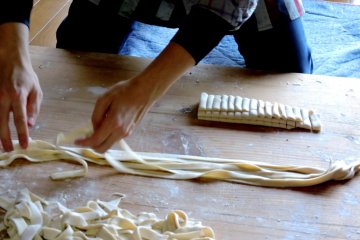 Unravelling the noodles