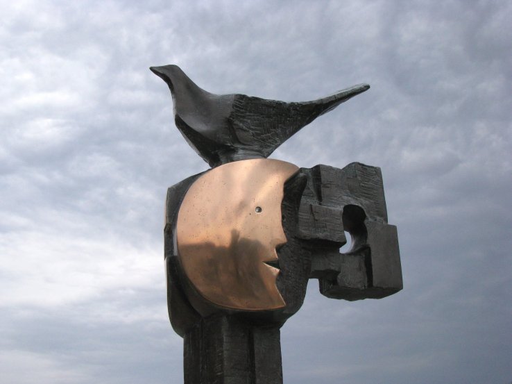 Unique sculptures of Ito