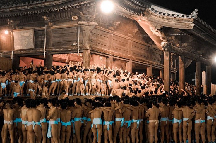 It's warm enough in that crowd to fight off the winter chill