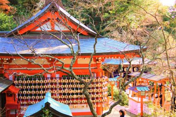Views of the shrine grounds