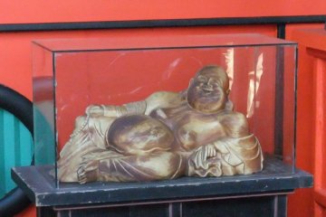 The wooden Hoteison carving