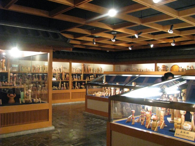 Kokeshi Museum at Shiroishi-Zao JR Station