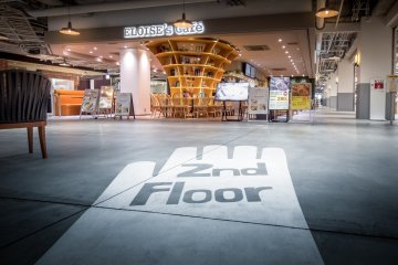 When entering the second floor you can find many nice cafes and novelty shops