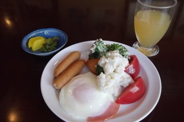 My first pass at the breakfast buffet