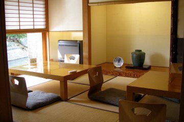 Ryokan have rooms for common use such as celebration of birthdays
