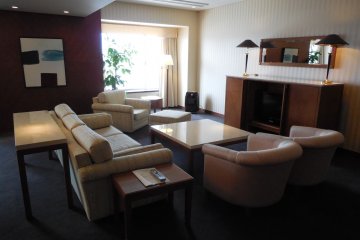 Imperial Suite room - the extremely spacious living room could be used for many occasions
