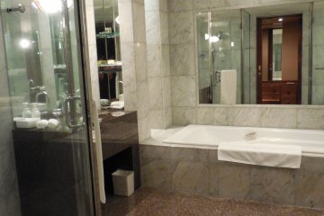 Imperial Suite room - the luxury bathroom