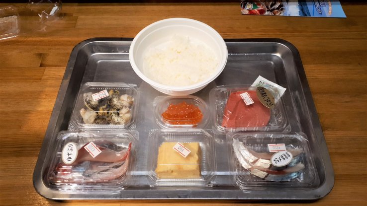 Self-service kaiseidon seafood tray