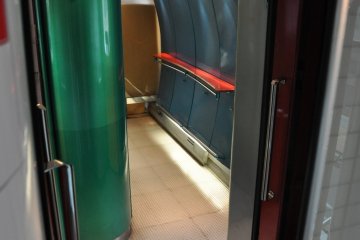 Sonic train: hallway
