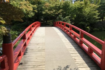 Bridge in Yushi garden 