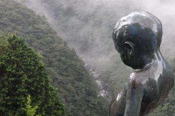 <p>Manikin Pis Boy</p>