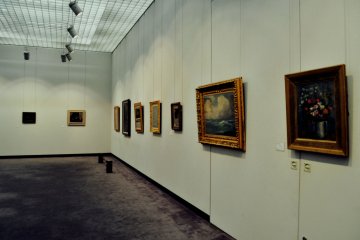 The most interesting visit here is Fukuyama's Museum of Art.