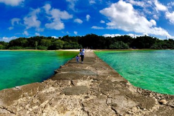 Nishi Pier, minutes away from Kaiji Beach ...A wonderful climax to the experience 