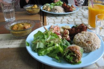 Vegan fare at Choukrane
