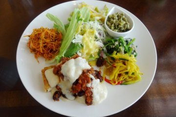Colors, flavors, and textures - all vegan!