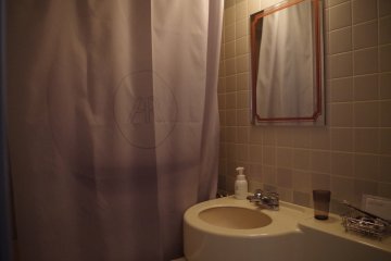 Bathroom in single room