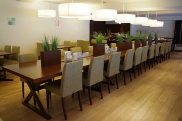 <p>Cafe at Hotel ibis Styles Kyoto Station</p>