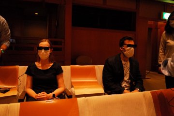 Testing the augmented reality glasses with explanations and subtitiles projected directed into the retina   